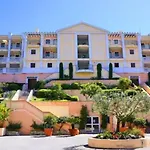 A 5 Mn Des Plages - Piscine- Tennis - Parking - 4 Personnes Apartman Cannes