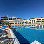 Apartman A 5 Mn Des Plages - Piscine- Tennis - Parking - 4 Personnes