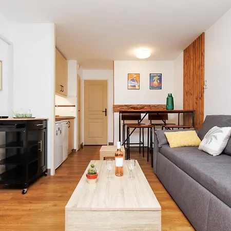 A 5 Mn Des Plages - Piscine- Tennis - Parking - 4 Personnes Cannes